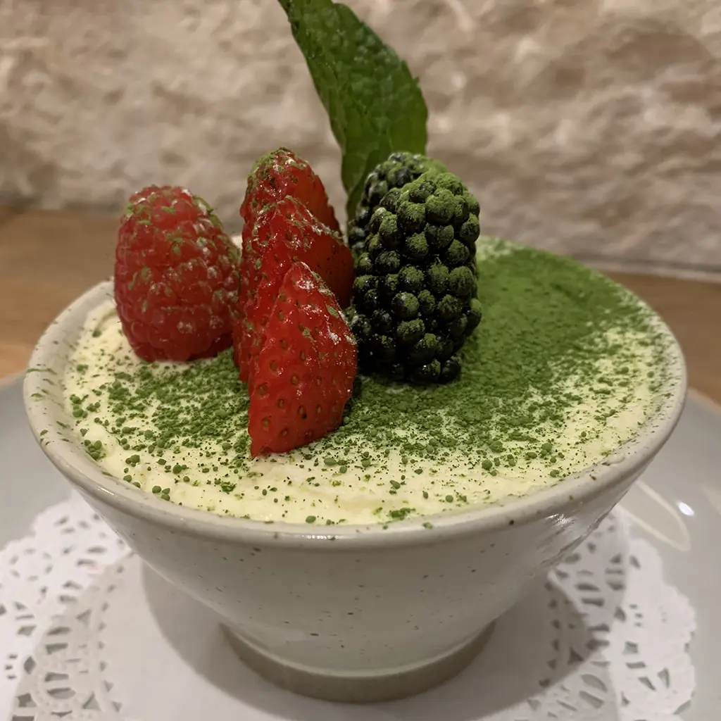 Contrasting sushi and Japanese dinner courses served at Mizumi