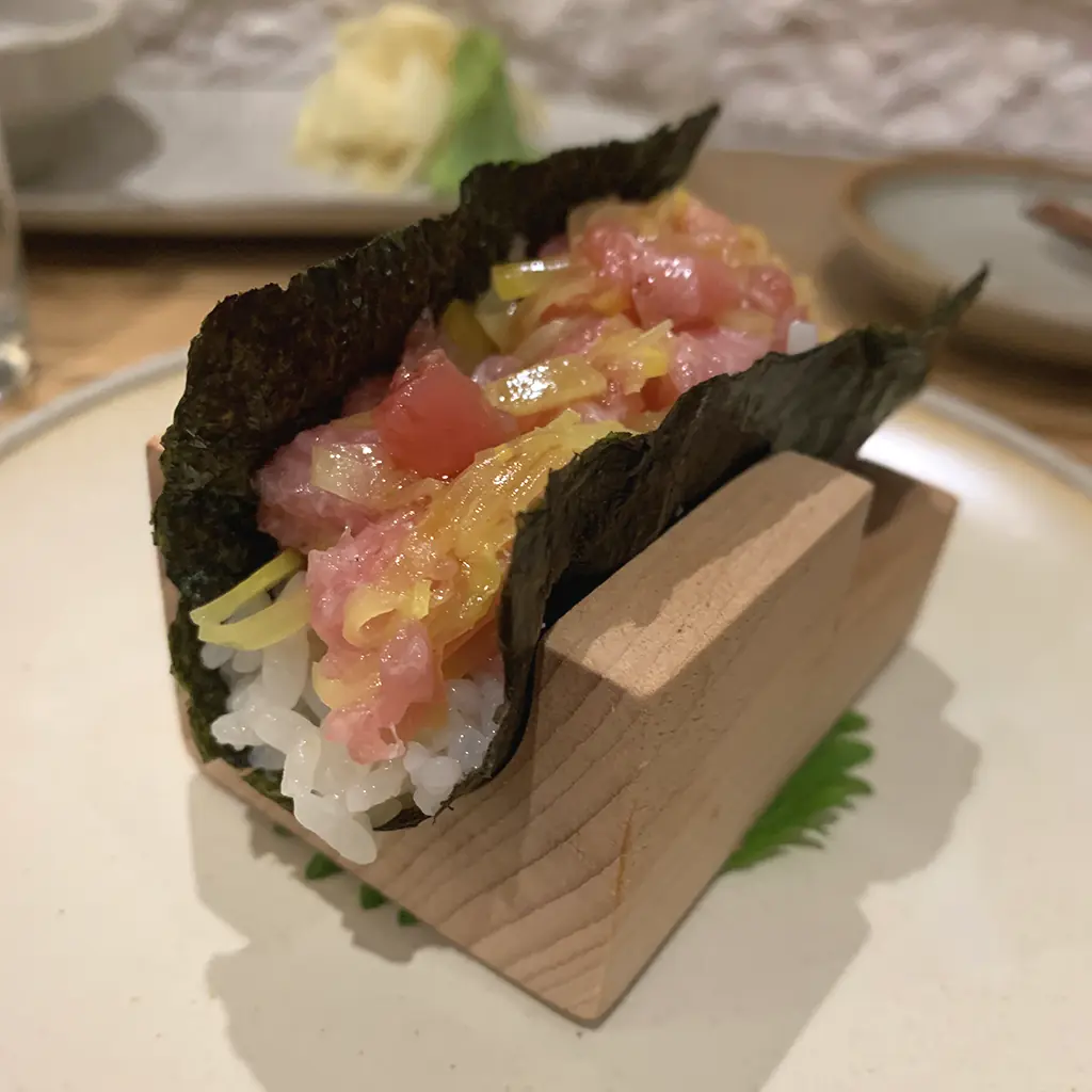 Mizumi's intimate Encino dining room for Woodland Hills visitors