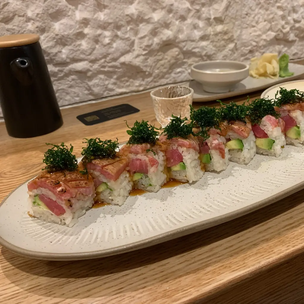 Mizumi Encino restaurant welcoming guests from Agoura Hills